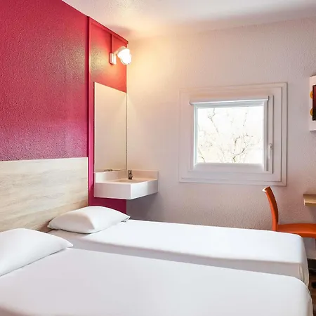 Hotel Hotelf1 Paris Saint Ouen Marche Aux Puces *