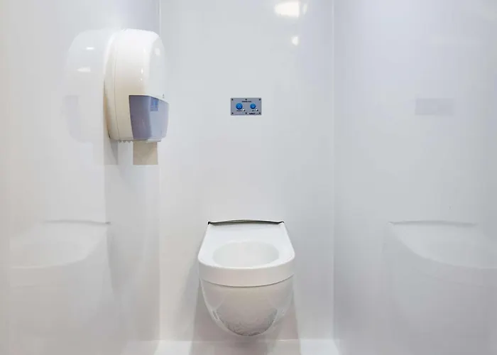 Szálloda Hotelf1 Paris Ouen Marche Aux Puces