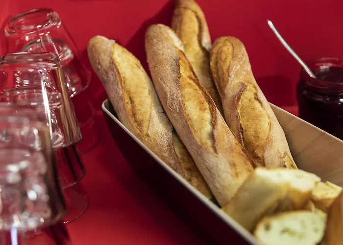 Szálloda Hotelf1 Paris Ouen Marche Aux Puces