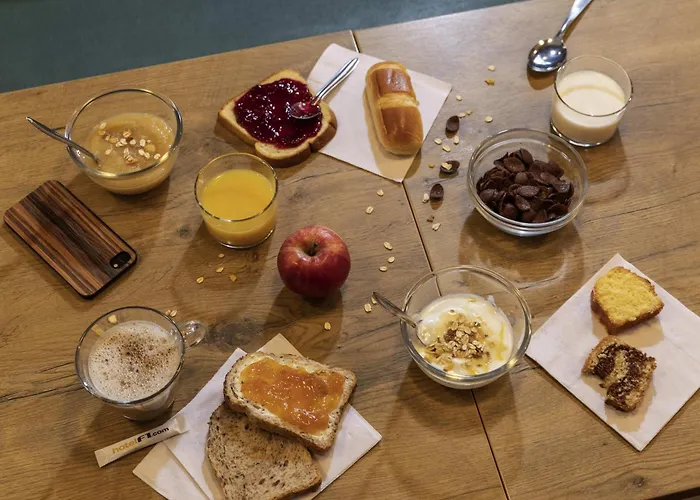 Hotelf1 Paris Ouen Marche Aux Puces *