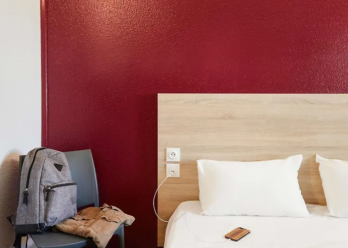 Szálloda Hotelf1 Paris Ouen Marche Aux Puces Saint-Ouen