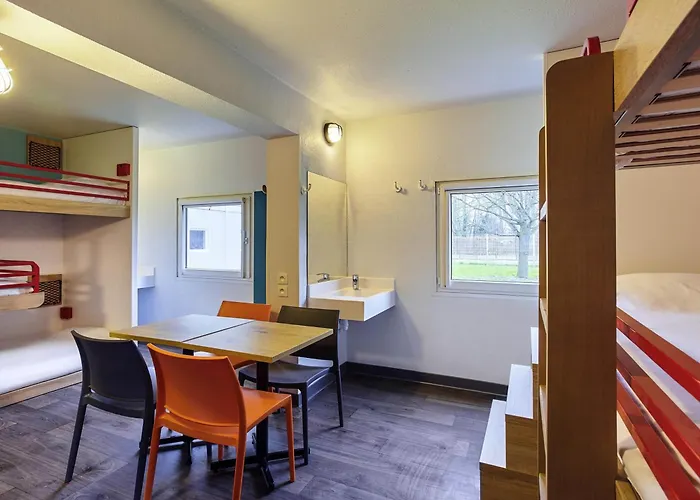 Hotelf1 Paris Ouen Marche Aux Puces Saint-Ouen