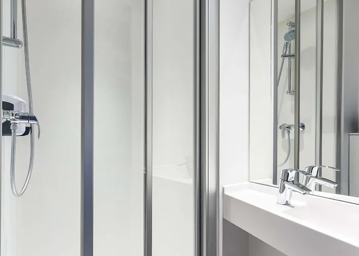 Hotelf1 Paris Ouen Marche Aux Puces Szálloda Saint-Ouen