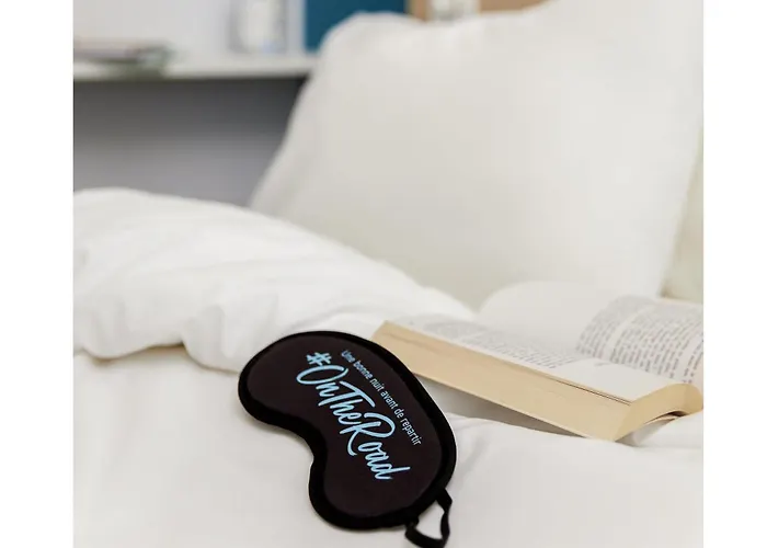 Szálloda Hotelf1 Paris Ouen Marche Aux Puces