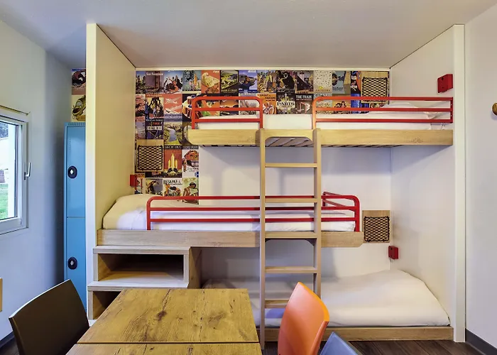 Szálloda Hotelf1 Paris Ouen Marche Aux Puces