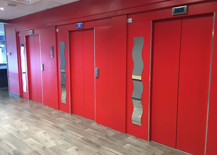 Szálloda Hotelf1 Paris Ouen Marche Aux Puces *