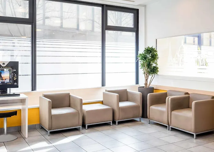 Hotelf1 Paris Ouen Marche Aux Puces * Saint-Ouen