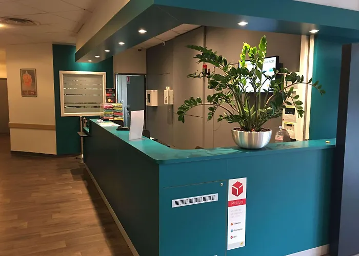 Hotelf1 Paris Ouen Marche Aux Puces * Saint-Ouen