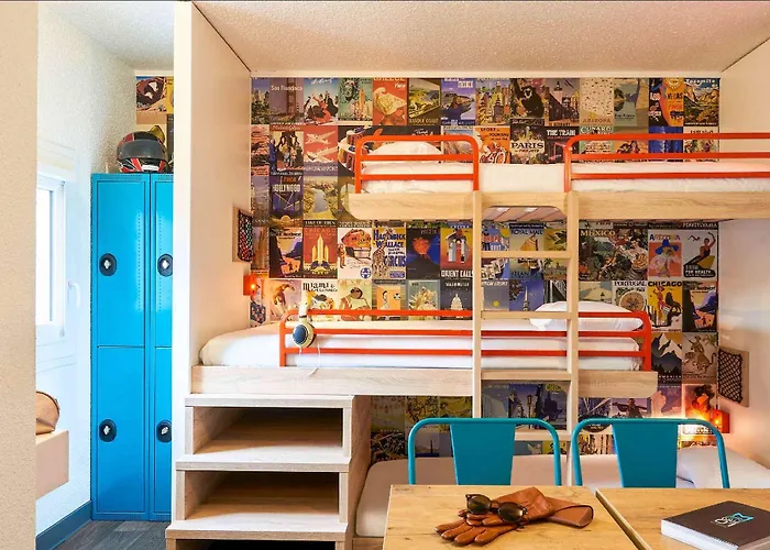 Szálloda Hotelf1 Paris Ouen Marche Aux Puces *