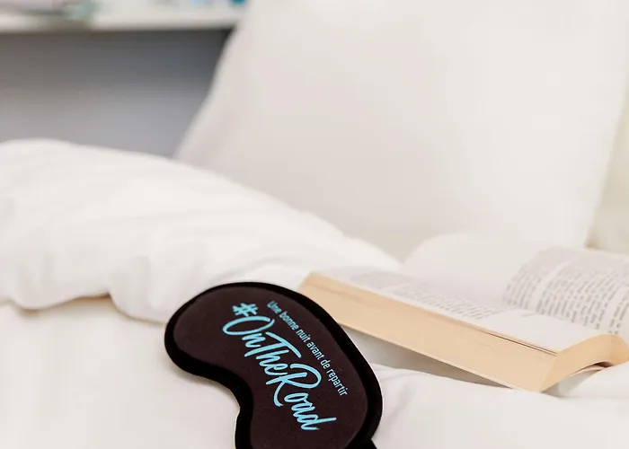 Hotelf1 Paris Ouen Marche Aux Puces * Saint-Ouen