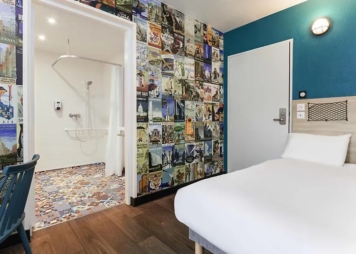 Hotelf1 Paris Ouen Marche Aux Puces